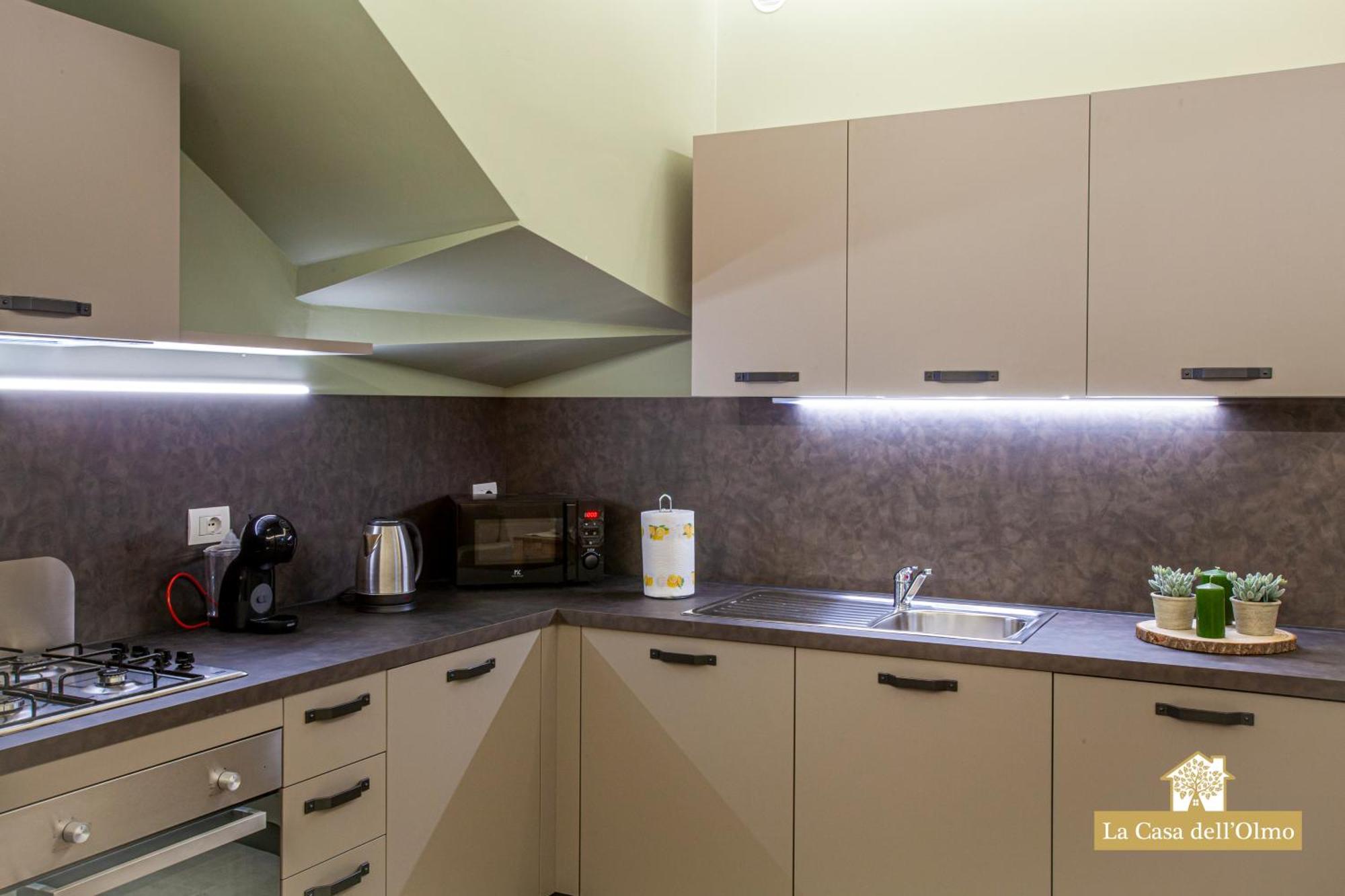La Casa Dell'Olmo - Suite Apartment Cuneo Bagian luar foto
