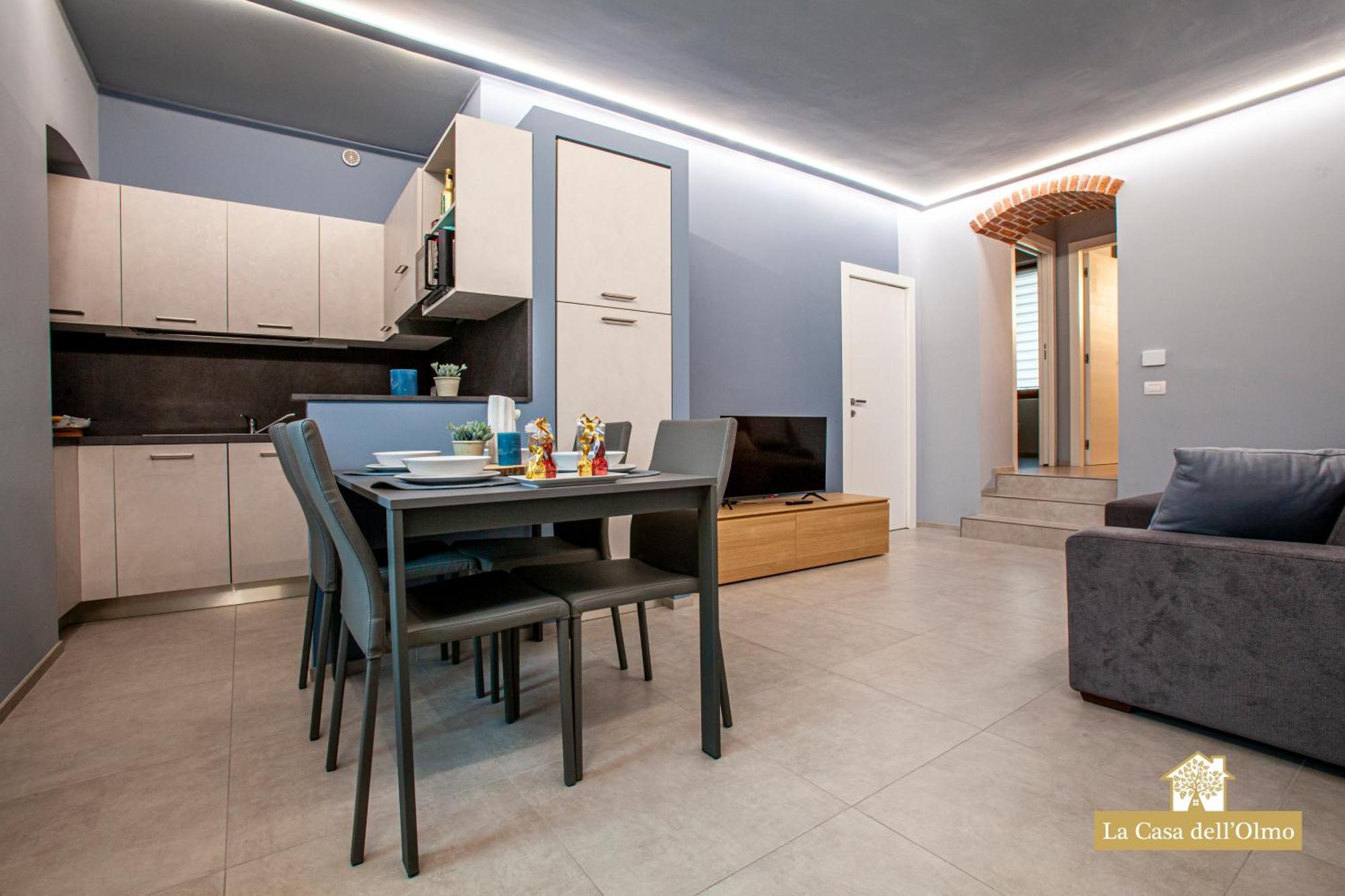 La Casa Dell'Olmo - Suite Apartment Cuneo Bagian luar foto